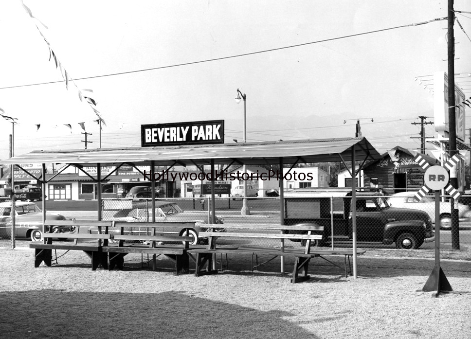 Beverly Park 1951 Beverly Park railway station CR WM.jpg